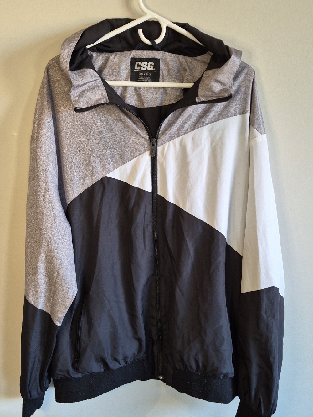 CSG Men's Black, White & Gray Colorblock Windbreaker Jacket